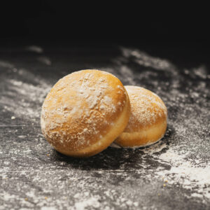 White Round Roll Whole Flour Topped 110G